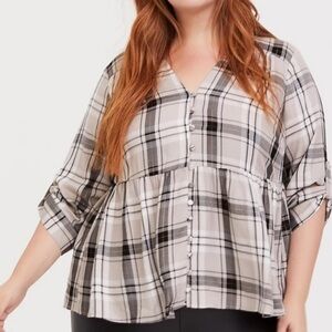 Torrid Black and Beige Plaid Twill Babydoll Shirt Size 4